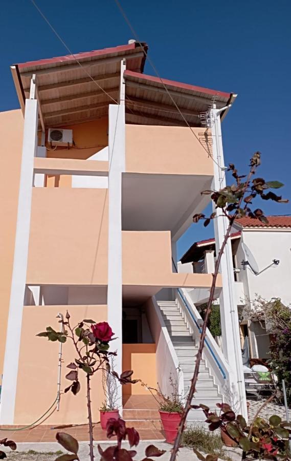 Agapi Studio Acharavi A 50M De La Mer, 400M Du Centre Ville 외부 사진