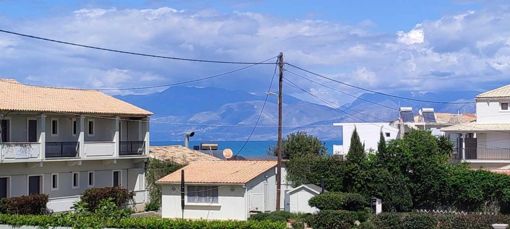 Agapi Studio Acharavi A 50M De La Mer, 400M Du Centre Ville 외부 사진